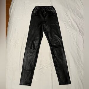 Aritzia - Wilfred Free Daria Pant - High-waisted Vegan Leather leggings